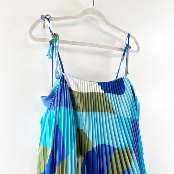 Hutch Blue and Green Pleated Jumpsuit - Picture 12 of 12